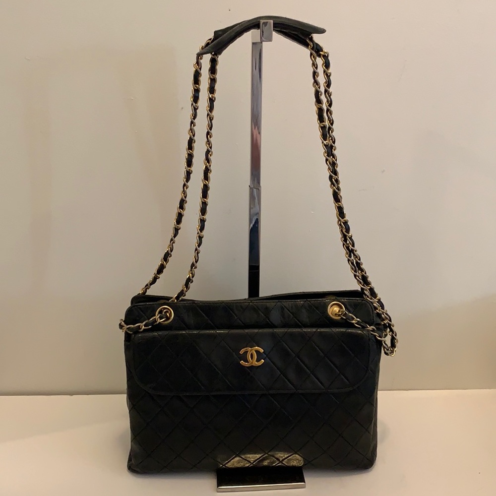 SOLD Chanel vintage shopping tote flap bag - Picture 3 of 12